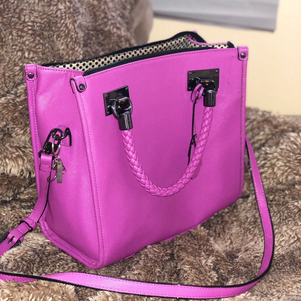 Large tote